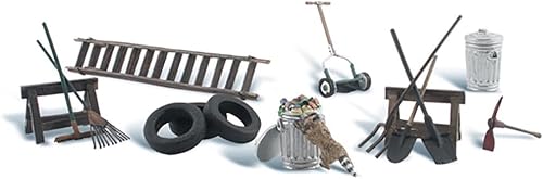 N Scenic Accents Garaje Treasures (neumáticos, escalera, rastrillo, mapache, etc.) Woodland Scenics