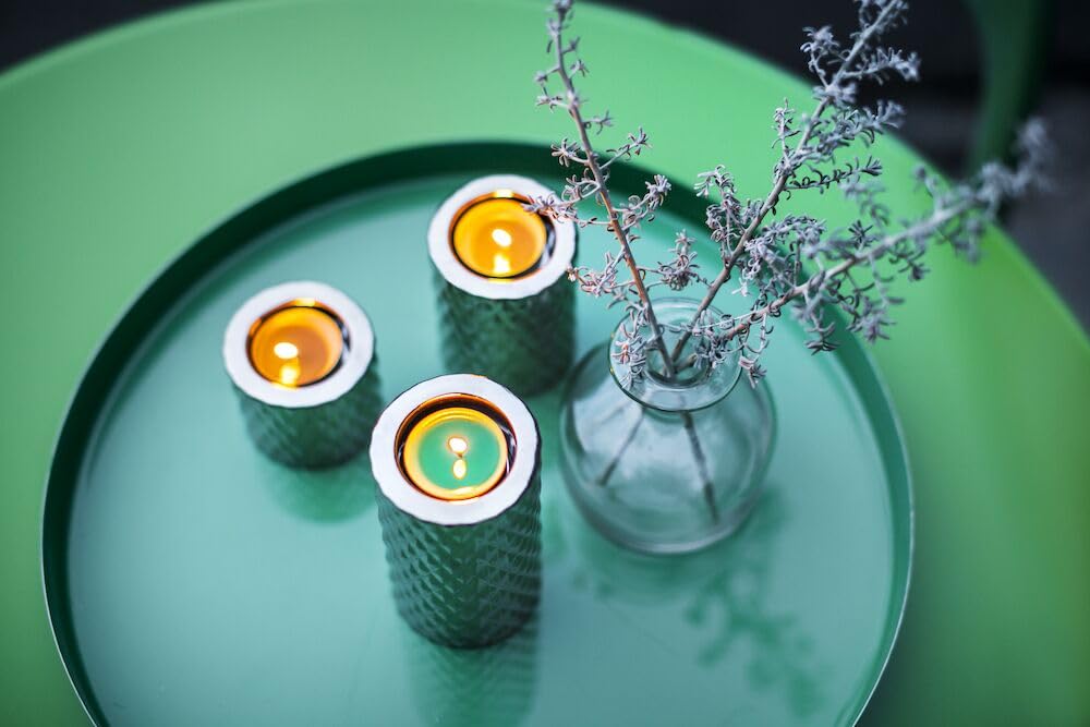 Velas de té (2 cajas de 50 unidades, 100 velas de té), tiempo de combustión: 4,5 horas, sin hollín, para portavelas, vasos de velas, lámparas aromáticas, candelabros y portavelas – Navidad,