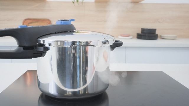 Amazon.com: T-Fal Secure Stainless Steel Pressure Cooker, 6.3