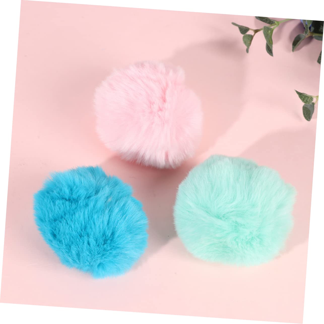 GRIRIW 30pcs Faux Fur Pom Pom Fuzzy Pom Pom Fake Fur Pompom Balls Fluffy Pompoms Pom Pom Crafts DIY Crafts Pompom DIY Balls Pompom Charms Plush Pompom DIY Plush Pearlescent Plate