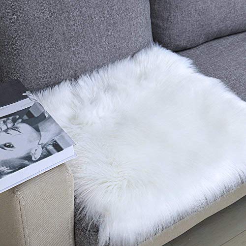 DQMEN Spitzenqualität Lammfellimitat Teppich, Kunstfell Dekofell Lammfellimitat Teppich Longhair Fell Nachahmung Wolle Bettvorleger Sofa Matte (Quadratisch, Weiß, 45 X 45 cm)