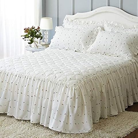 Diana Cowpe Traditional Floral Fitted Bedspread Cover