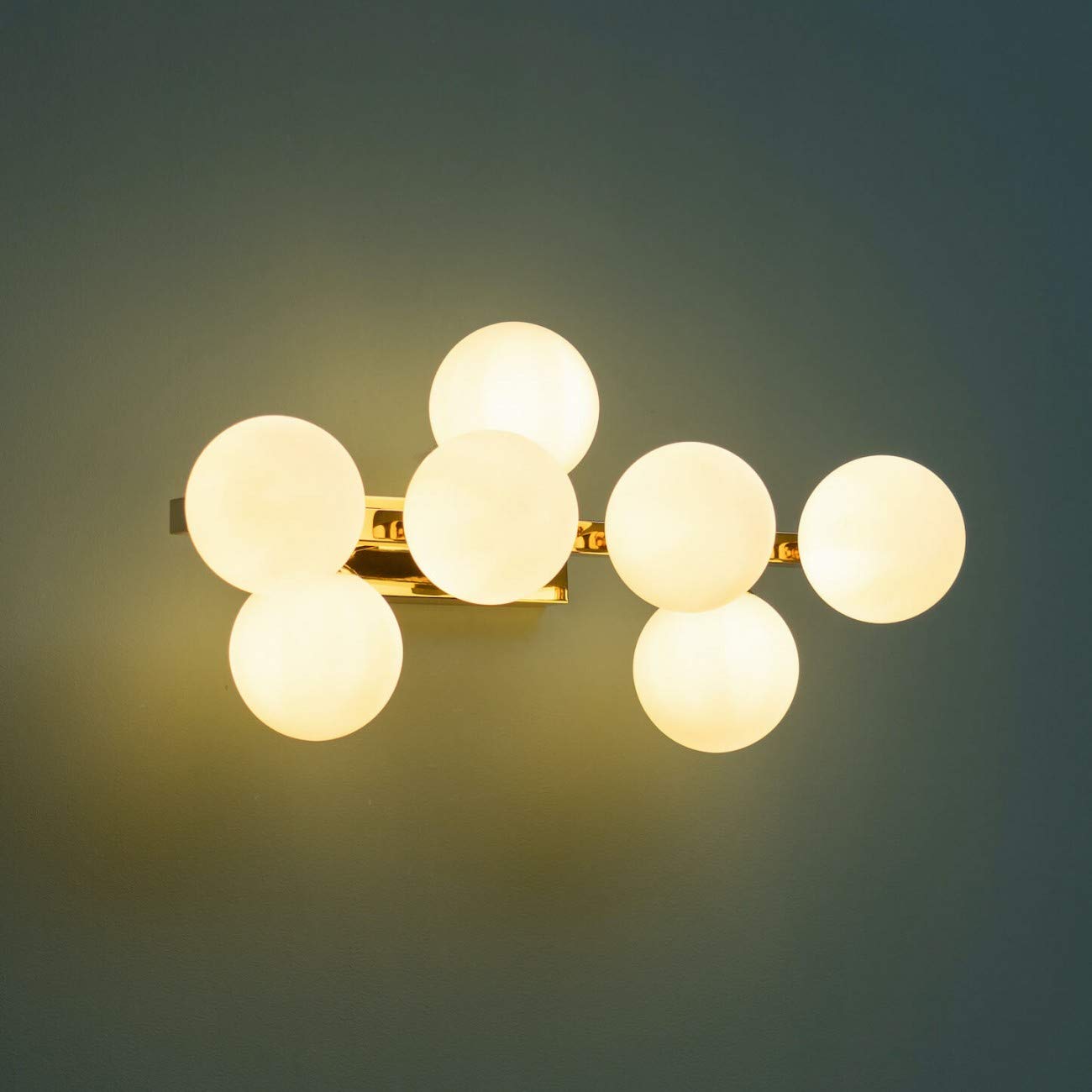 Kosilum – Large Expression Gold Wall Light with White Lenses – Ambrosia – Warm White Light Lighting Living Room Bedroom Kitchen Hallway – 7 x Max 28 W – G9 – IP20