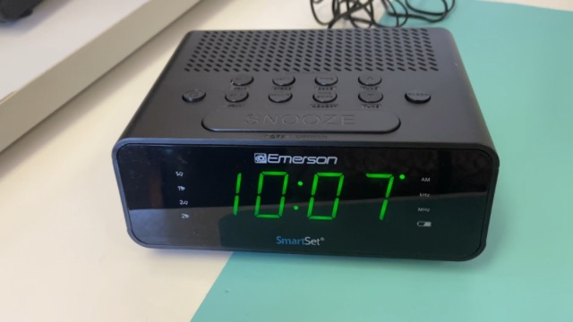 Watch Must watch! Great basic clock radio on Amazon Live