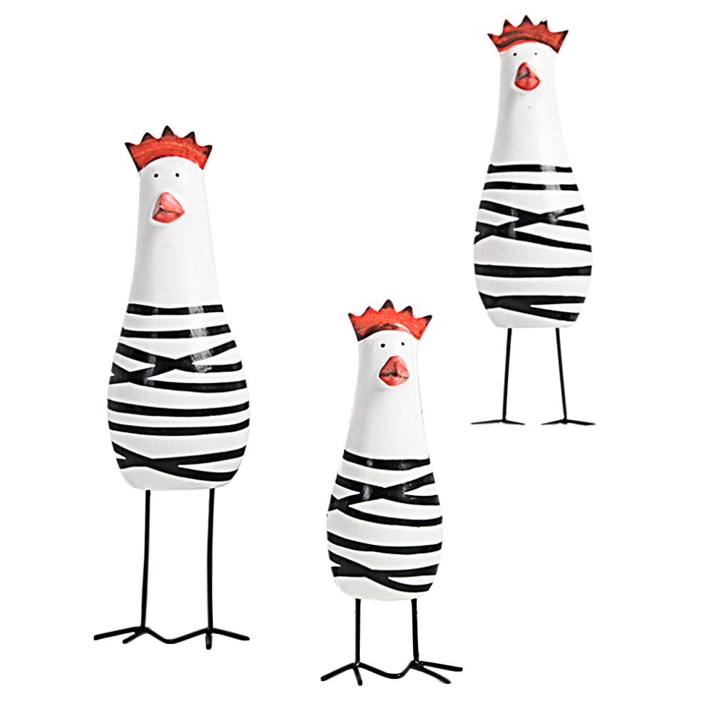 Wooden Rooster Figurine Trio – Nordic Charm