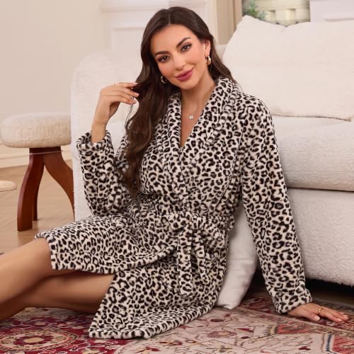 Image of U2SKIIN Women Fleece Robe, Short Cozy Plush Robes for Womens Soft Shawl Collar Warm Spa Bathrobe