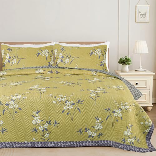 Image of Amazon Brand - Umi 100% Cotton Quilted /Ultrasonic 280 Tc Printed King Size Bed Cover /Bedsheet /Bedspread Comforter with 2 Pillow Shams /Cover, (Luxurious, 90 x100 inches, Yellow & Silver)