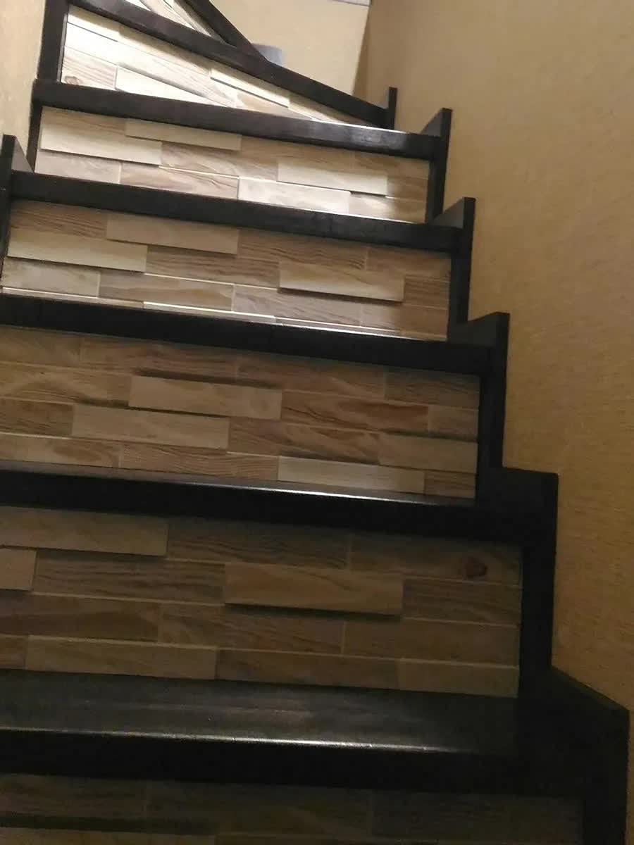 Paneles de pared de plástico de PVC 3D Azulejos decorativos revestimiento - Roble blanqueado (paquete de 10 piezas/4.7 m²)
