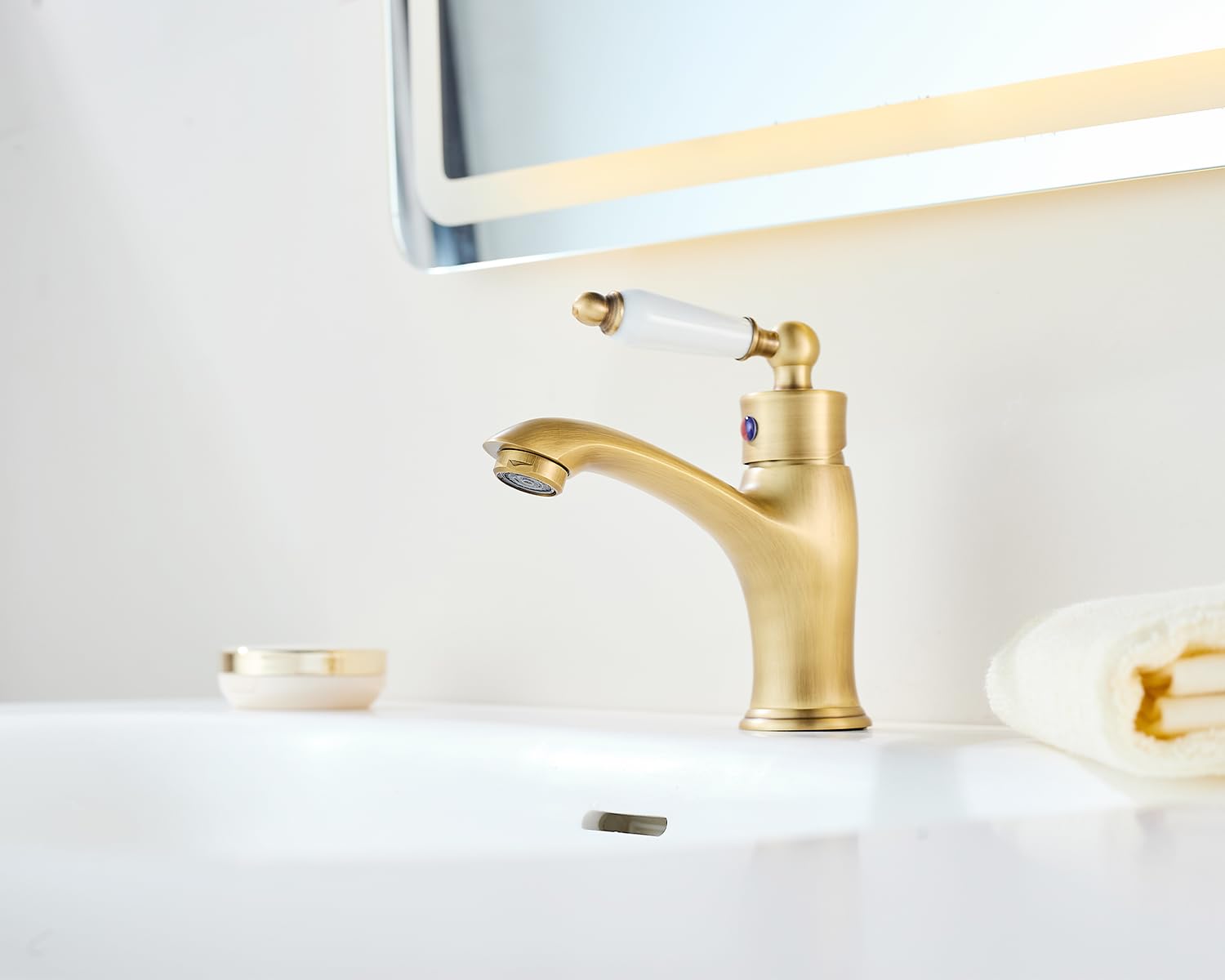 Maynosi Traditional Bathroom Basin Mixer Tap, Luxury Victorian Basin Mixer, Single Lever Mono Sink Tap with Flexible Tails - Image 2