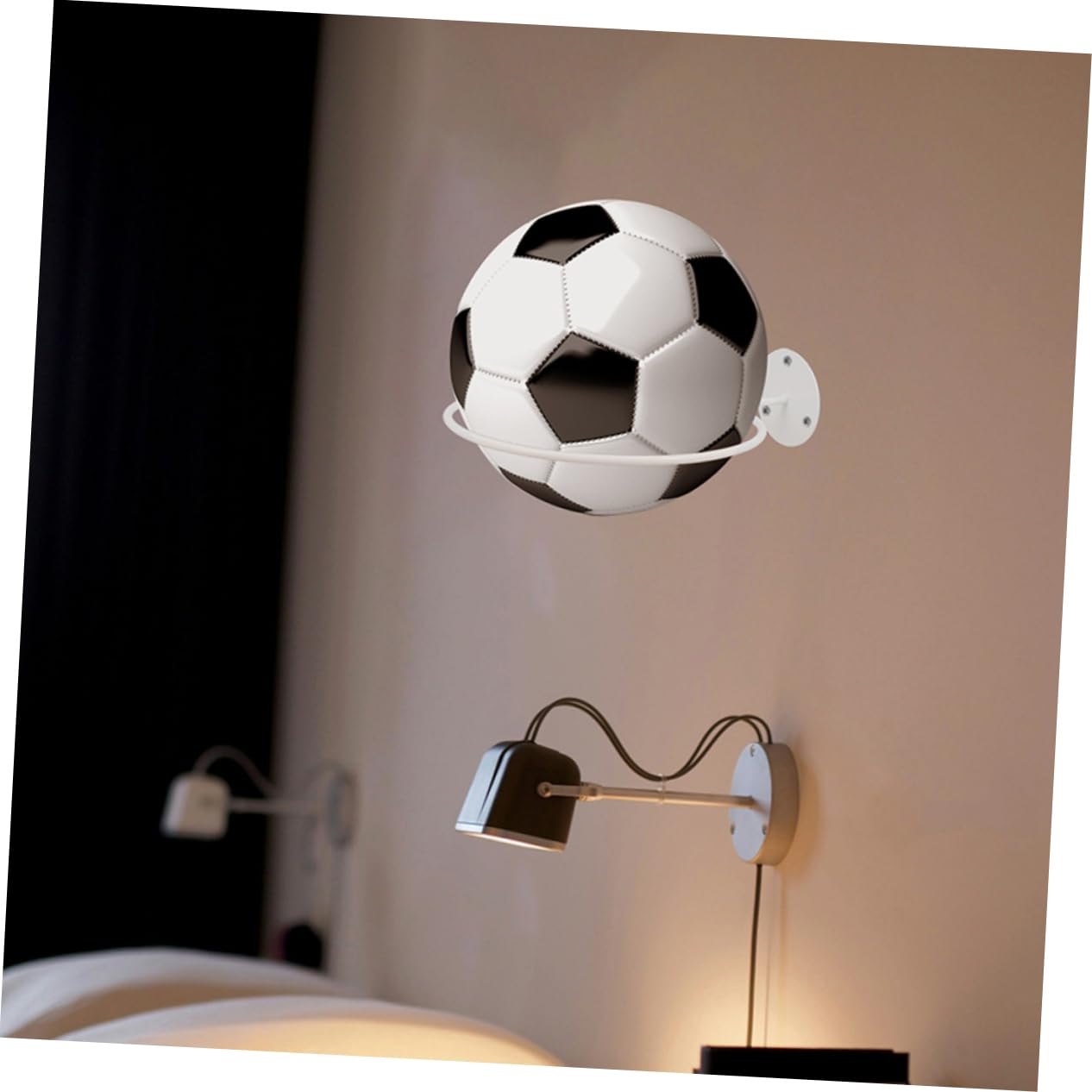 Cabilock Soportes De Pared para Balones Deportivos Metálicos, Soporte para Balones De Fútbol, Baloncesto, Voleibol y Rugby, Almacenamiento Compacto, 4 Piezas, Uso Doméstico y Gimnasio
