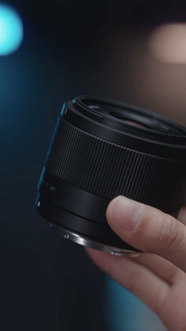 Amazon.co.jp: Viltrox AF 25mm F1.7 単焦点レンズ 大口径 軽量 小型