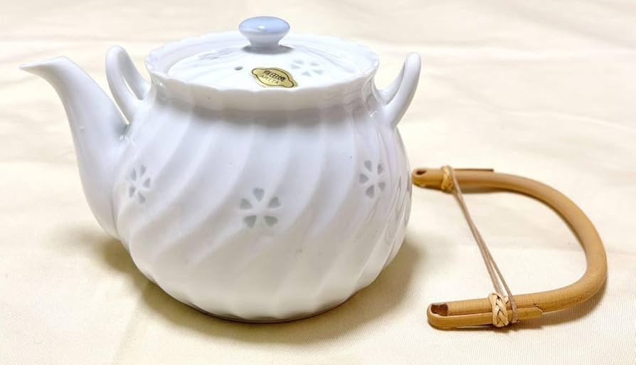 ☆値下げしました☆　有田焼　ホタルつゆ草　和食器セット Amazon｜湯呑みセット 来客用 有田焼 ほたる 透かし 水晶彫花詰