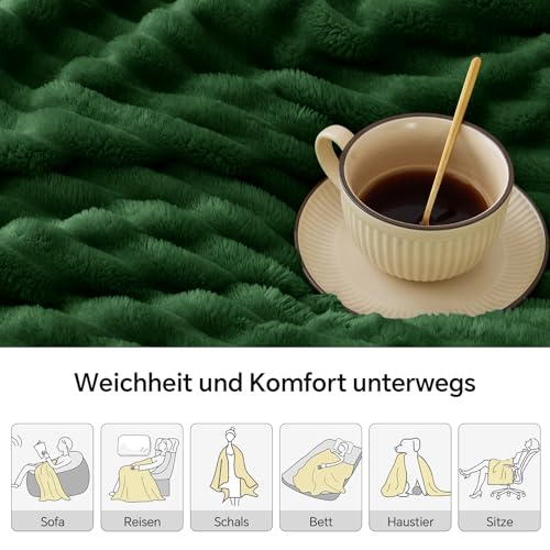 BEDELITE Kuscheldecke Flauschig Decke 150x200 - weiche XL Flanell Decken Grün für Couch, Deko Streifen Cord Fleecedecke Dunkelgrün als Couch Überwurf für Wohnzimmer, Twin Blanket Wide Use 3