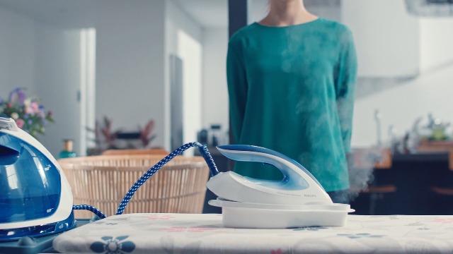 gc8652/80 philips ferro da stiro con caldaia a carica continua 2400w perfect care - Stiro e