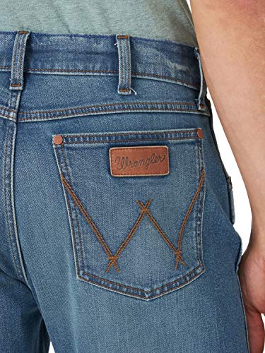 Image of Wrangler Men's Retro Slim Fit Straight Leg Jean