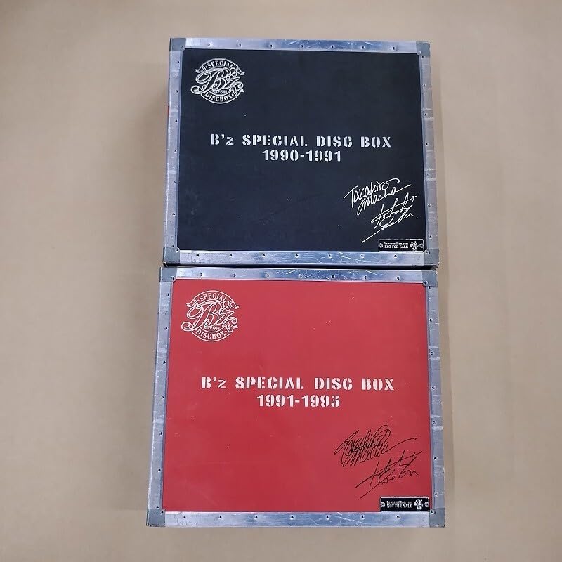 B&#39;z　切抜ファイル2冊　1991年 B'z 切抜ファイル2冊 1991年の通販 by 青い空's shop｜ラクマ
