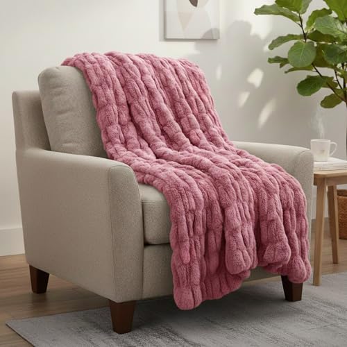 Image of Lavish Home Oversized Ruched Faux Fur Blanket - 60x80-Inch Plush Polyester Faux Fur Queen-Size Throw for Sofas and Beds - Luxurious Bedding (Pink)
