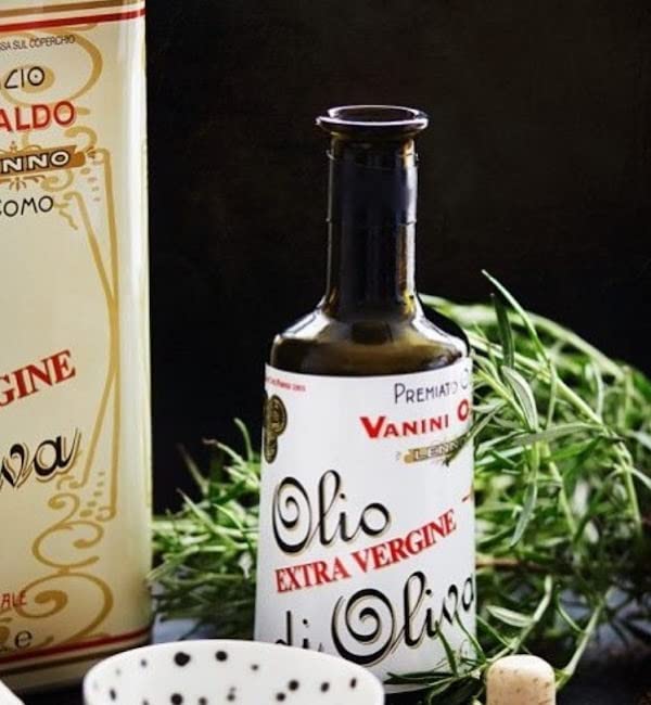Image of Premiato Oleificio Vanini Osvaldo - Extra Virgin Olive Oil from Como - Made in Italy - 101.40 Fl Oz