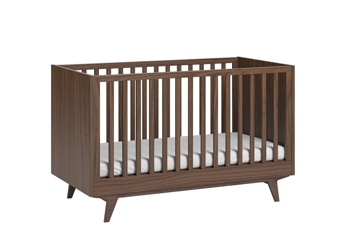 Babyzimmer Kinderzimmer komplett Set Maddy Weiß Walnuss Schrank Kommode Bett (Walnuss)