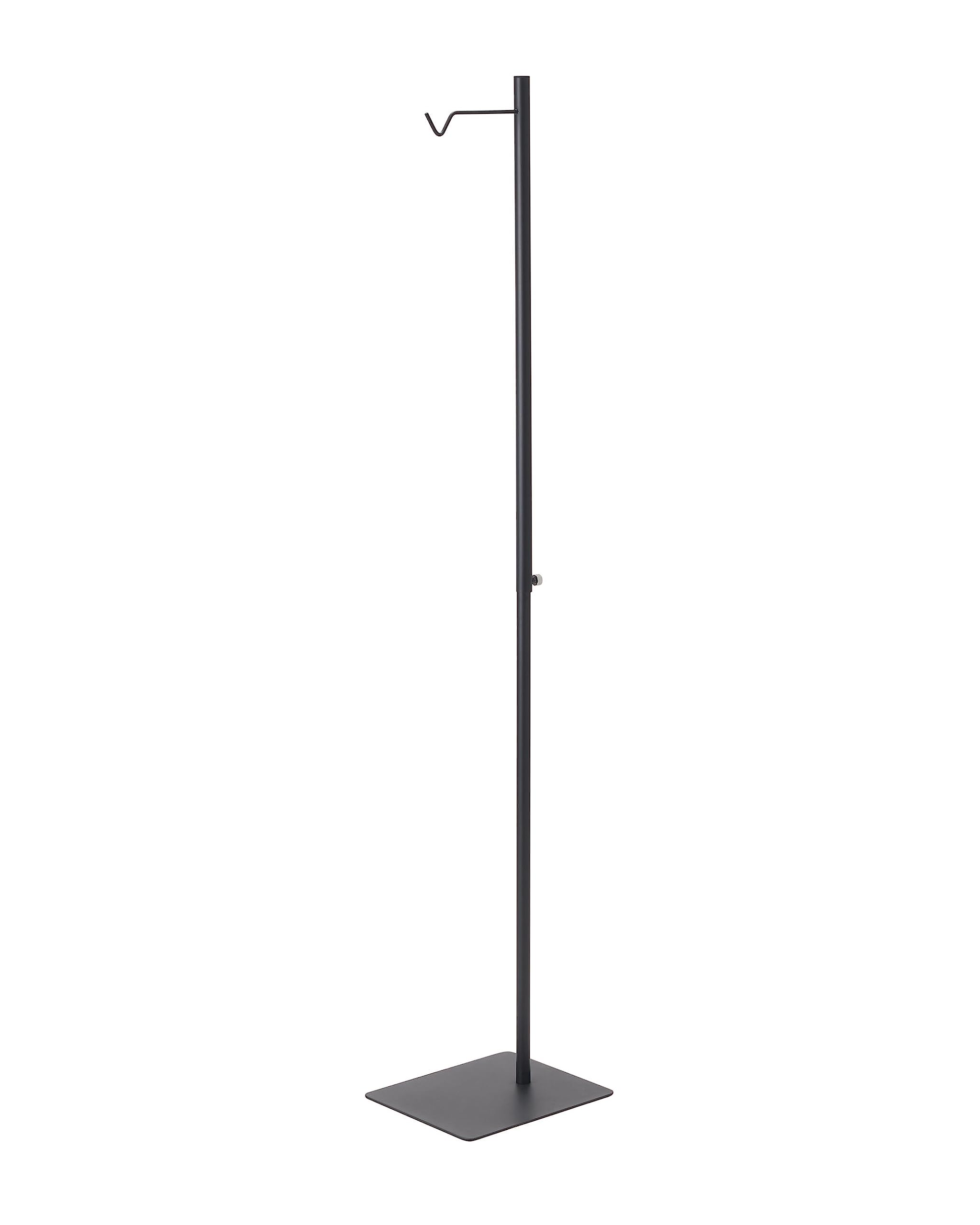 Yamazaki 4515 Height Extendable Lantern Stand, Black, Approx. W 10.2 x D 11.8 x H 31.5 - 60.9 inches (26 x 30 x 80 - 152 cm), Tower Garden Light Stand, Height Adjustable