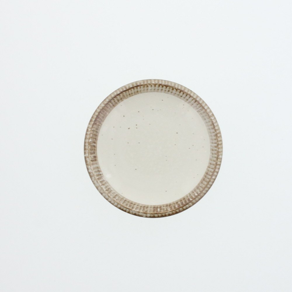 EAST table(イーストテーブル) 4寸皿 13.8cm 渕錆粉引 日本製 小皿 食洗機対応 レンジ対応 醤油皿 ks-T1-2009-0
