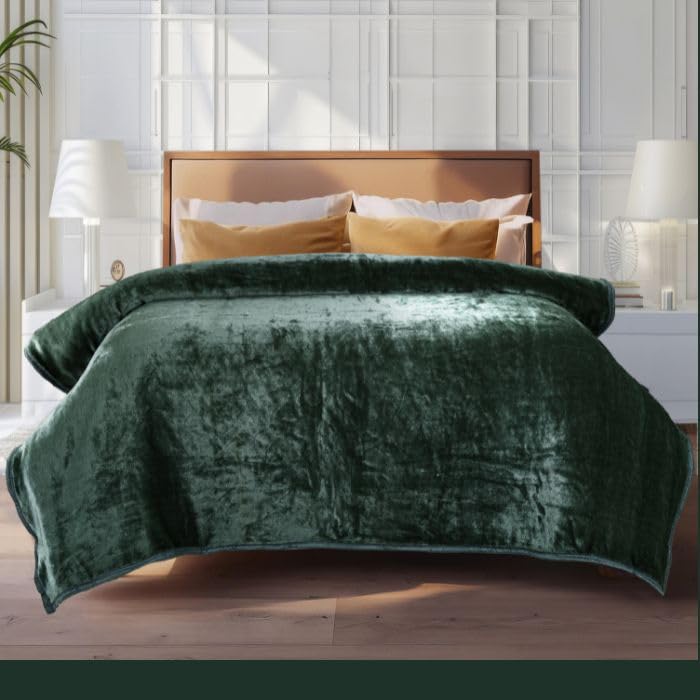 Image of ABRAZO 470 GSM Dual Season Mink Blanket 2.5 KG for AC Room & Mild Winter | Reversible Solid Color | Double Bed 220x240 cm Soft Blanket /Dohar /Quilt /Comforter - Emerald Green
