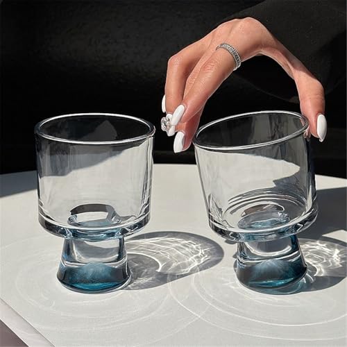Vasos de postre de vidrio de alta transparencia y diseño con pie para una mesa sofisticada 6