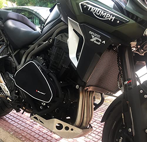Sacoches crash bars pour ranger sa combinaison de pluie sur Tiger 1200