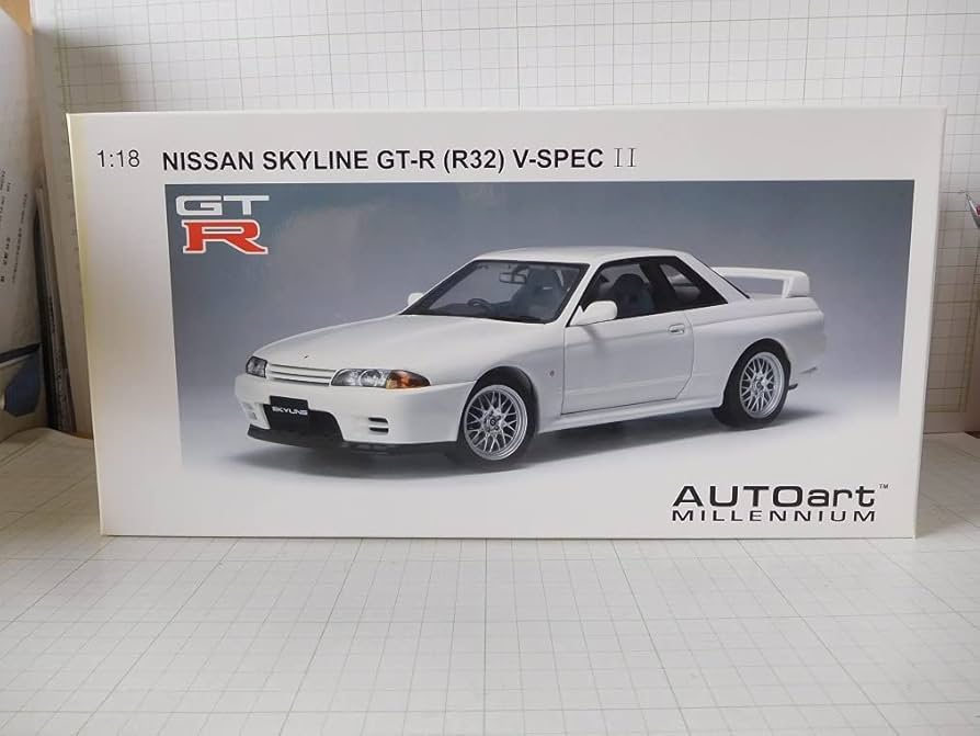Amazon | Aa1/18 日産 スカイライン GT-R R32 VスペックⅡ ホワイト