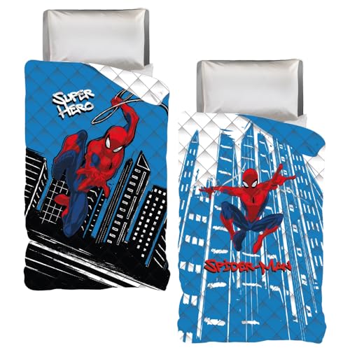 Il trapuntino doubleface di Spiderman è l'aggiunta ideale per la cameretta di ogni piccolo fan dell’Uomo Ragno.