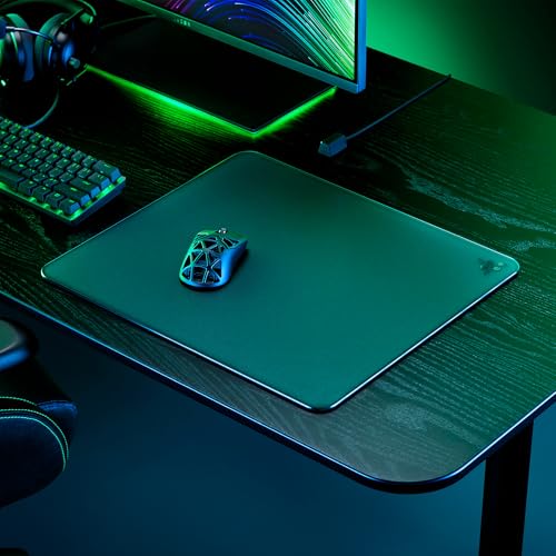 Razer Atlas - Tapis de Souris en Verre (Verre trempé de Qualité Supérieure, Surface Ultra Lisse & Micro-découpée, Résistant à la Saleté et aux Rayures, Mouvements Silencieux, Base Antidérapante) Noir