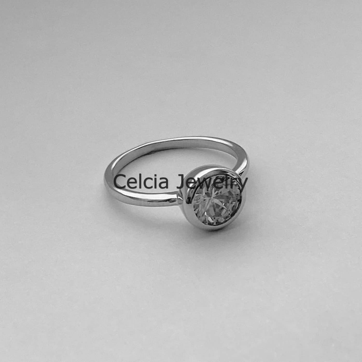 Anillo redondo CZ blanco natural, anillo de regalos de compromiso, anillo solitario, anillo de regalos de ceremonia de boda, anillo minimalista