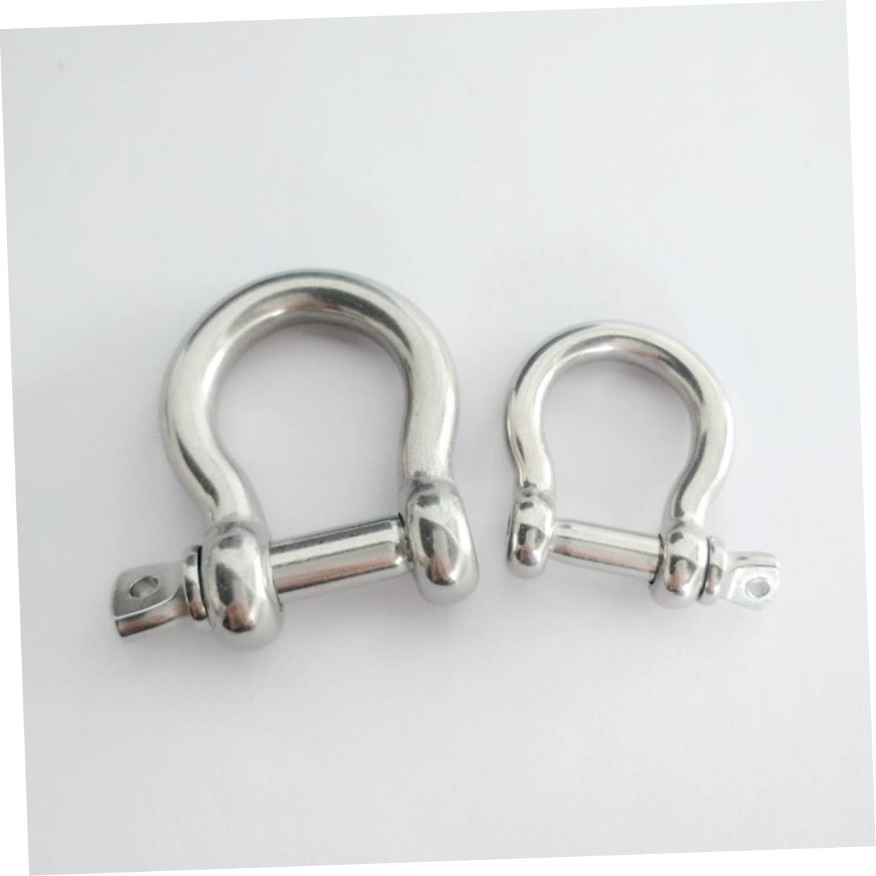 KICHOUSE Stainless Steel Bow Shackle Screw Pin 2 Pack Heavy Duty Lifting Shackles for Marine Rigging Industrial
