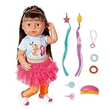 WEICHE PUPPE: Die große Schwester von BABY born hat langes Haar und einen weichen Puppenkörper. Ihr passen alle Kleidungsstücke von BABY born Magic Girl/Boy.