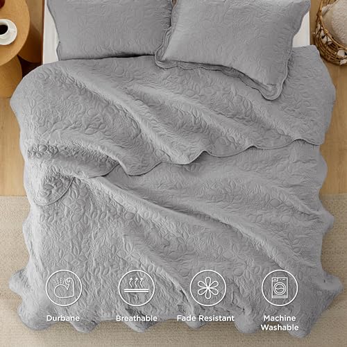 King Size Quilt Set - Soft Grey Bedding for All Seasons