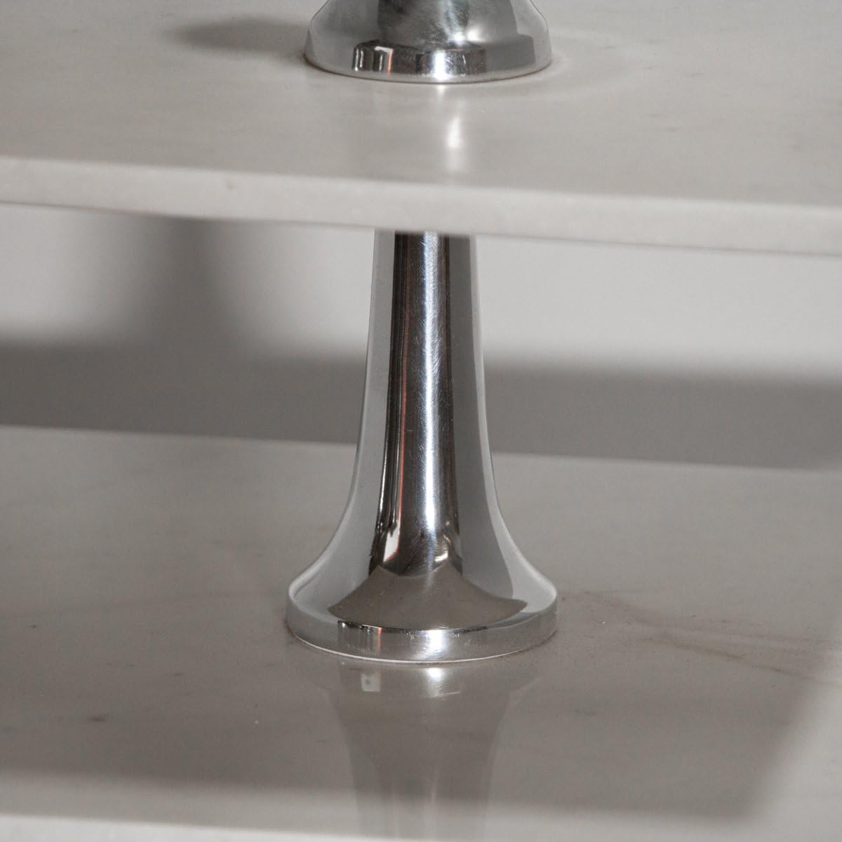 Antikas - Etagere, 2 Etagen, Quadrat, Aluminium, Marmor, Weiß