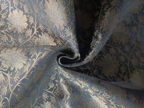Tissu brocart argenté métallisé pour confectionner une robe de soirée lilas