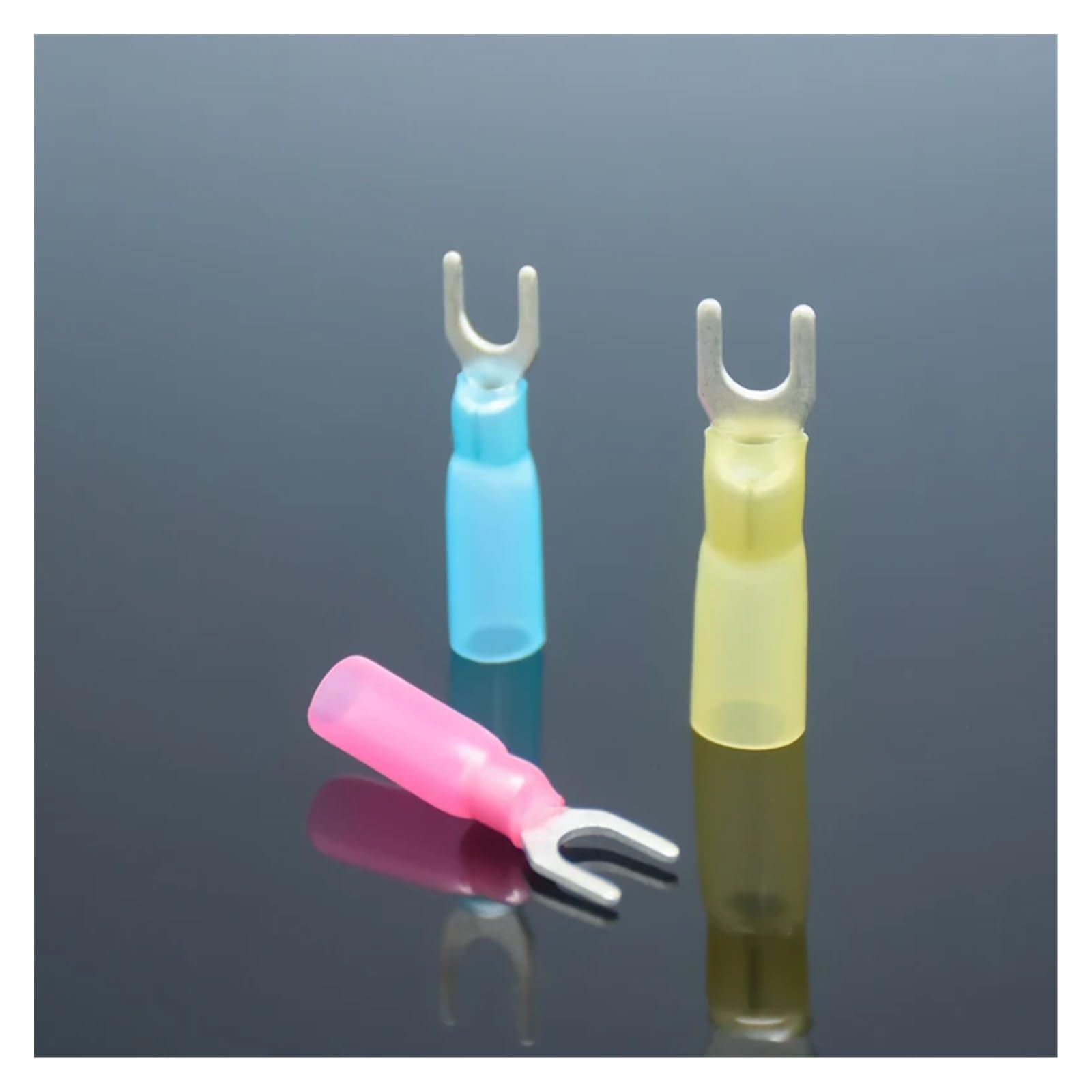 POWTAXBJGD Waterproof Heat Shrink Insulated Fork Terminal Block Electrical Wire Spade Crimping Connector AWG22-10 0.5-6.0mm U Type Terminal(40Pcs SHT1.25 Red,M4 Bolt Hole)