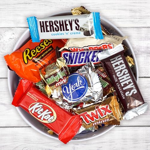 Image of Chocolate Candy Variety Pack, 2lb Bulk Chocolate Candies, Pinata Candy, Individually Wrapped Fun Size Bars