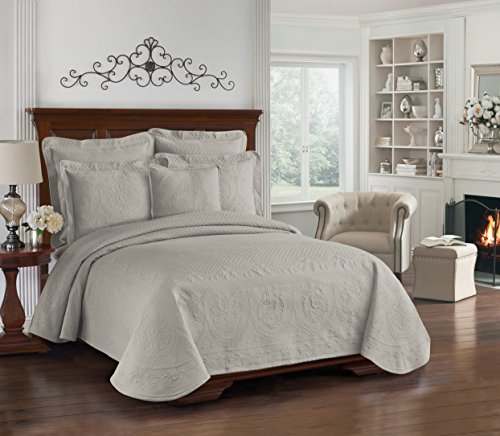 Historic Charleston King Charles Modern Farmhouse Floral Matelasse Coverlet, Full/Queen, Grey #TOP14