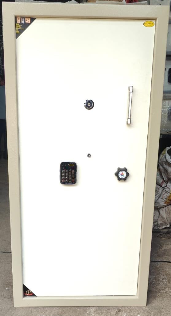 Gladiator 61 Inch Single Wall Electronic Safety Locker For Home, Corporate Office, Mobile Shop, Hospitals, Shopping Malls, Multiplexes, Insurance Companies, School, Retail Chains,etc. (Mountain Grey)-image-16