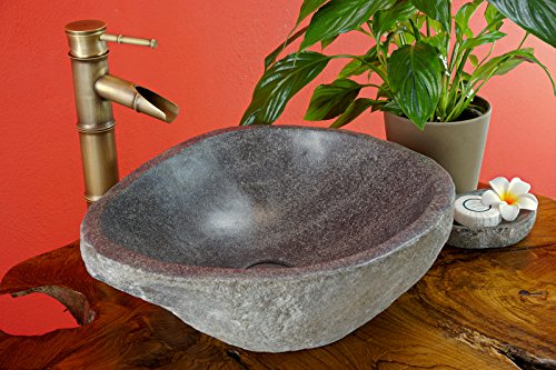 Naturstein Waschbecken, handgefertigtes Flussstein Aufsatz Waschbecken von Kinaree (40cm)
