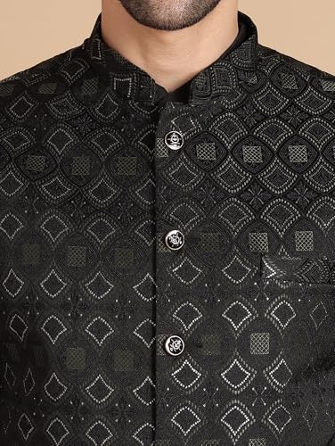 Image of men's Silk Blend Kurta Pejama & Waistcot Set