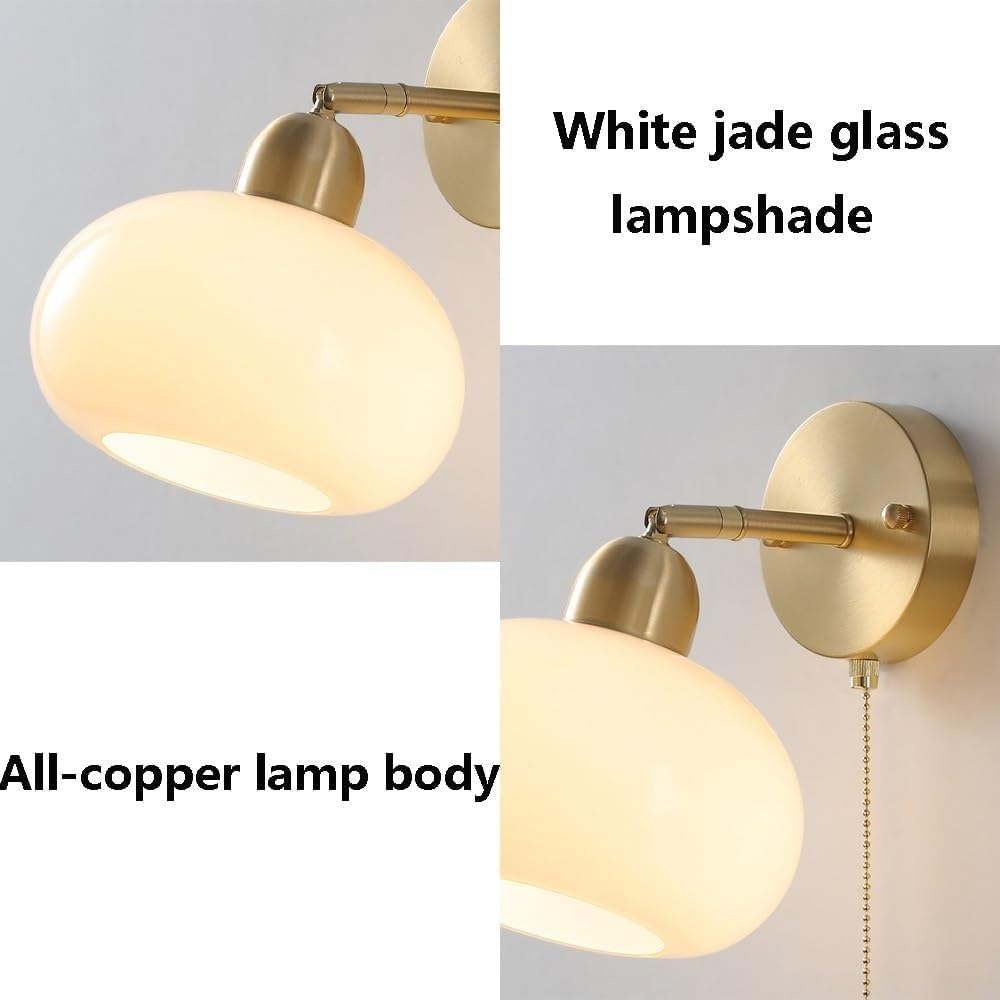 Lampada da Parete Moderna in Ottone con Globo in Vetro opalino e Interruttore a Catenella, Attacco E27, Elegante Lampada da Lettura d'ambiente T-155 (16 cm/6,30 Pollici)