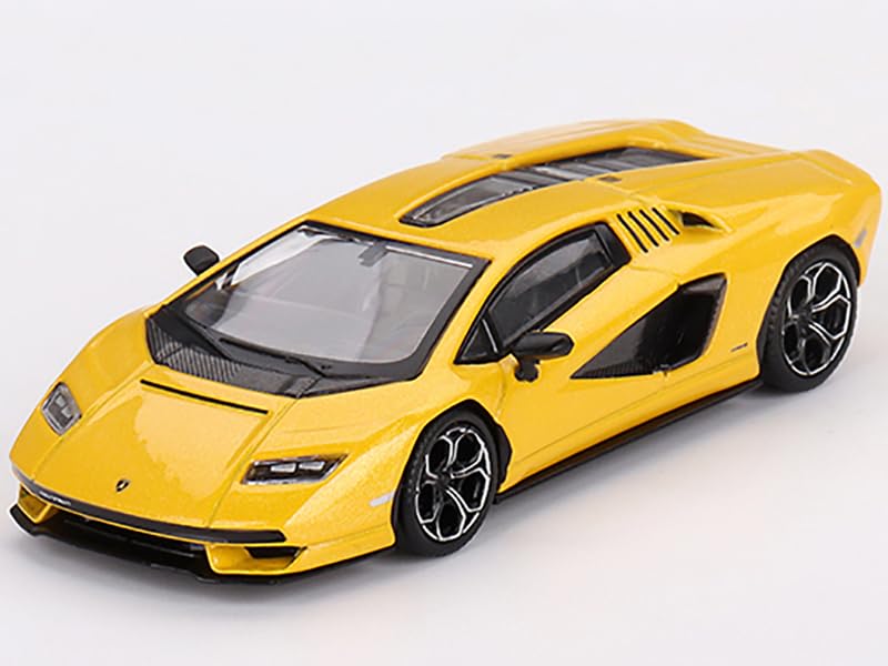 Lambo Countach LPI 800-4 New Giallo Orion Yellow Limited Edition