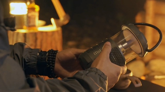 Amazon.co.jp: MIFA WildCamping Bluetoothスピーカー LED