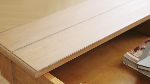 HOOBRO Tavolino a Forma di C, Tavolino da Divano Pieghevole, Tavolino da Caffè in Stile Industriale, con Ripiano Portaoggetti, per Soggiorno, Camera da Letto, Bianco EWW29SF01