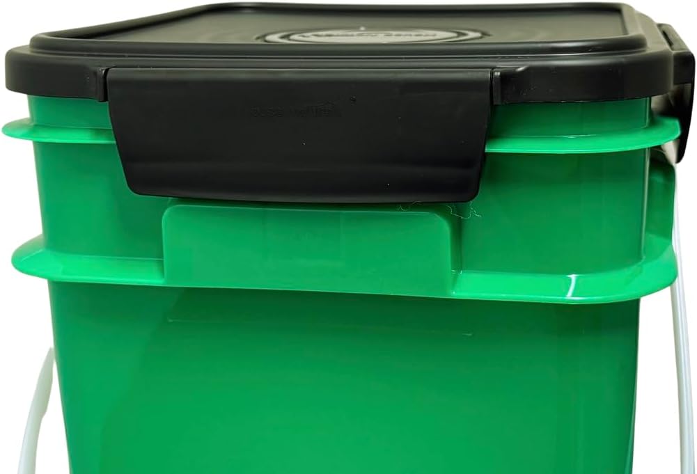 House Naturals 4 Gallon Square Buckets with lids- Made in USA Container- Pack of 10 (Green - Black lids)