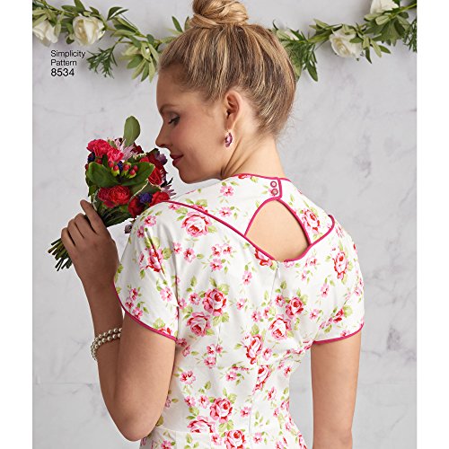 Patron Simplicity 8534 H5 de robes pour tailles 34 à 42 en papier blanc