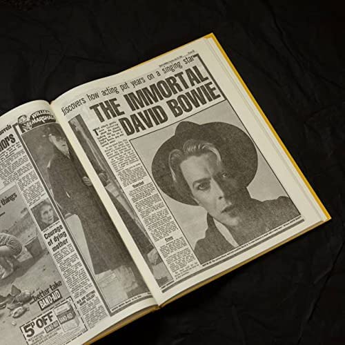 Signature gifts Personalised Music Newspaper History Book - Icons and Legends of British Music (David Bowie)